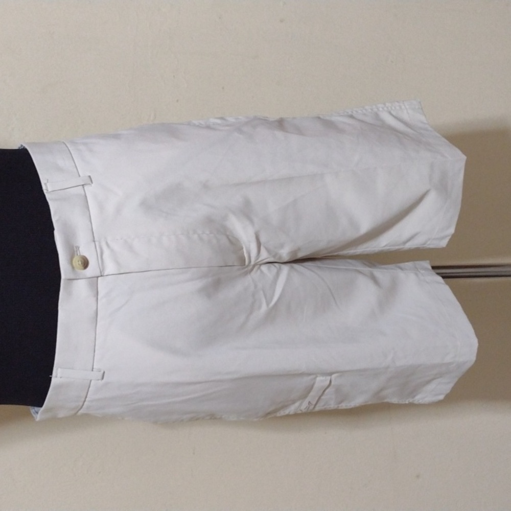 Greg Norman 10" TECH CARGO GOLF SHORT
